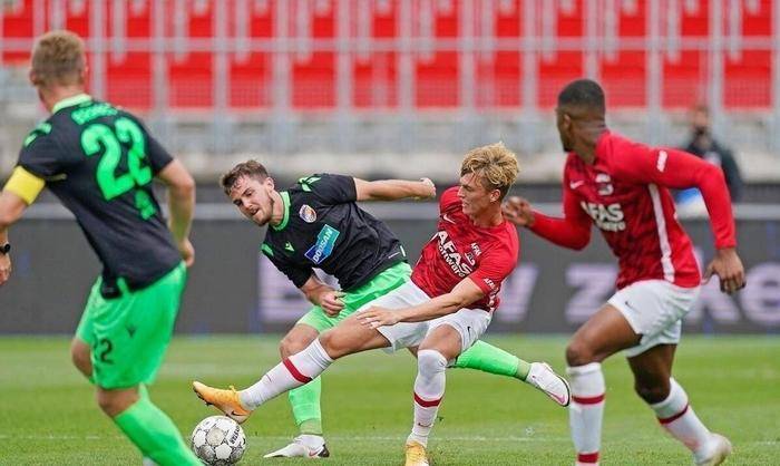 冰球季后赛上演强强对话,姑苏貔貅队大胜岭东灰熊队,战术调整见效;边路成突破口的简单介绍 冰球季后赛上演强强对话,姑苏貔貅队大胜岭东灰熊队,战术调整见效;边路成突破口的简单介绍