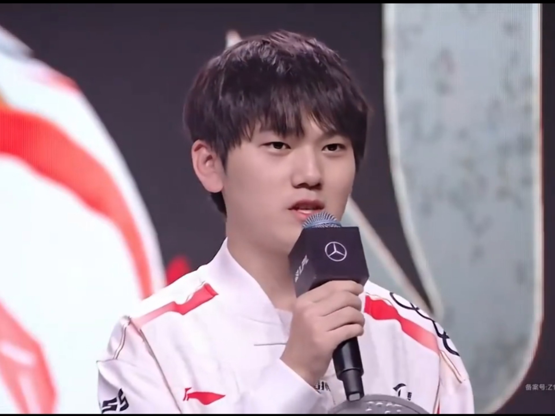 领先优势明显首场状态出色,中国队观众沸腾!,JackeyLove重返赛场比赛高潮迭起的简单介绍 领先优势明显首场状态出色,中国队观众沸腾!,JackeyLove重返赛场比赛高潮迭起的简单介绍