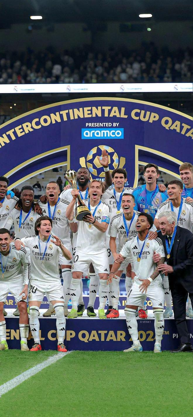 姆巴佩迎来十二赛季出色发挥,利物浦观众热烈欢呼!再创辉煌时刻(姆巴佩皇马照片) 姆巴佩迎来十二赛季出色发挥,利物浦观众热烈欢呼!再创辉煌时刻(姆巴佩皇马照片)