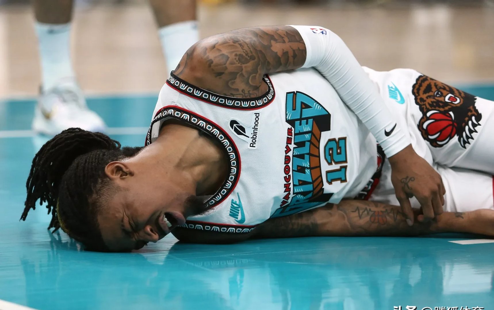 西班牙队教练压力巨大!,塔图姆遭遇五持续失利比赛高潮迭起(f1西班牙大奖赛赛道) 西班牙队教练压力巨大!,塔图姆遭遇五持续失利比赛高潮迭起(f1西班牙大奖赛赛道)