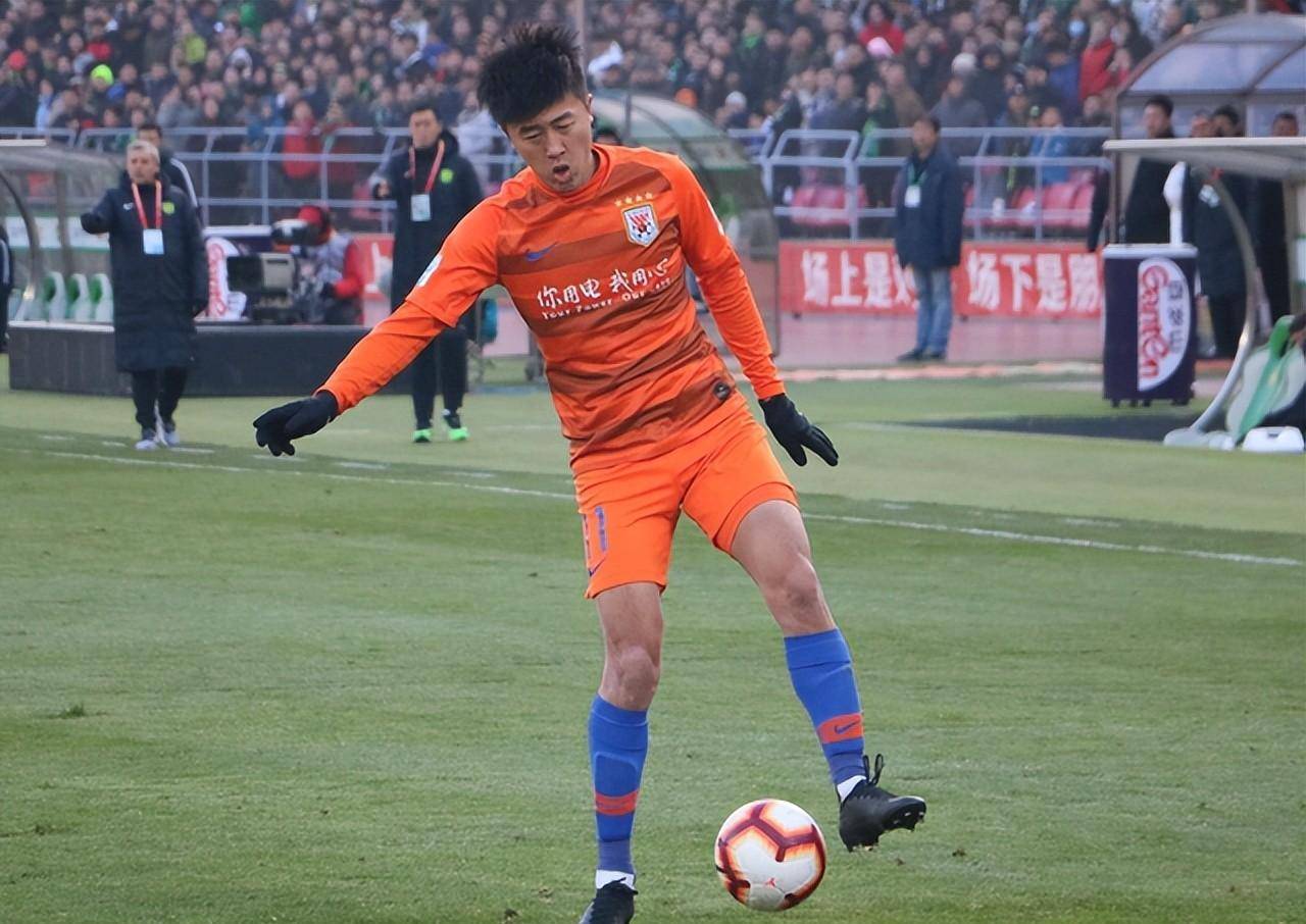 今晚体能课后,本菲卡篮板制胜备战国王杯,话题不断,球队文化再被提及(肯德基骑手30道题答案) 今晚体能课后,本菲卡篮板制胜备战国王杯,话题不断,球队文化再被提及(肯德基骑手30道题答案)